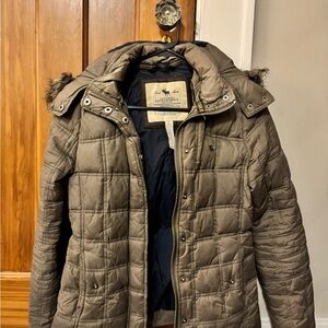Abercrombie & Fitch Taupe Quilted Jacket